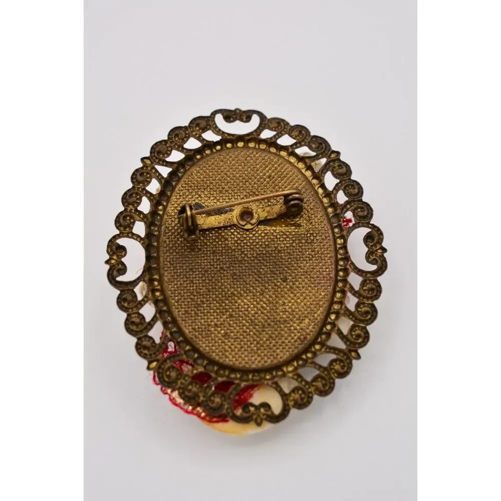 Unbranded stunning brooch